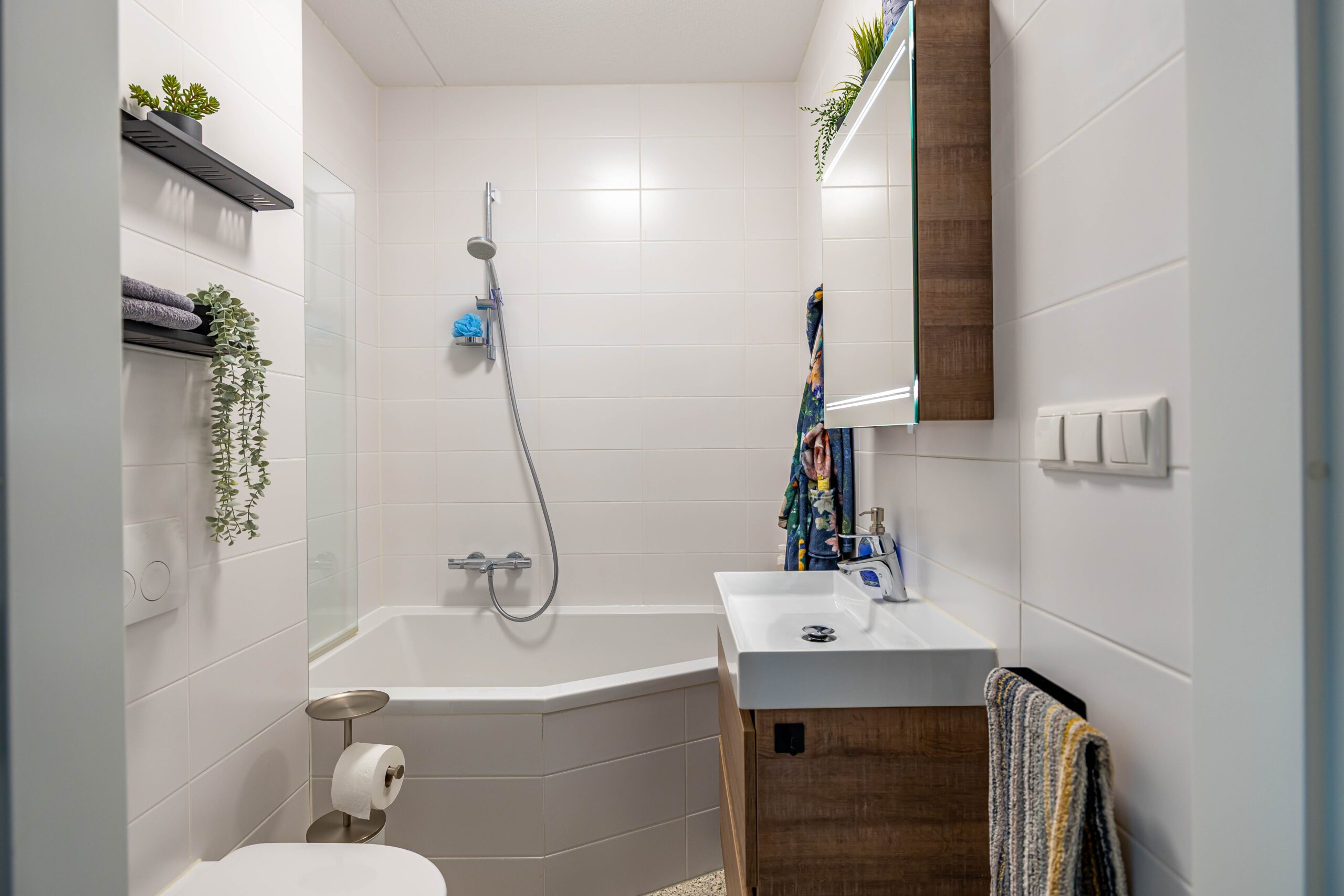 Helper Westsingel 49-8-22